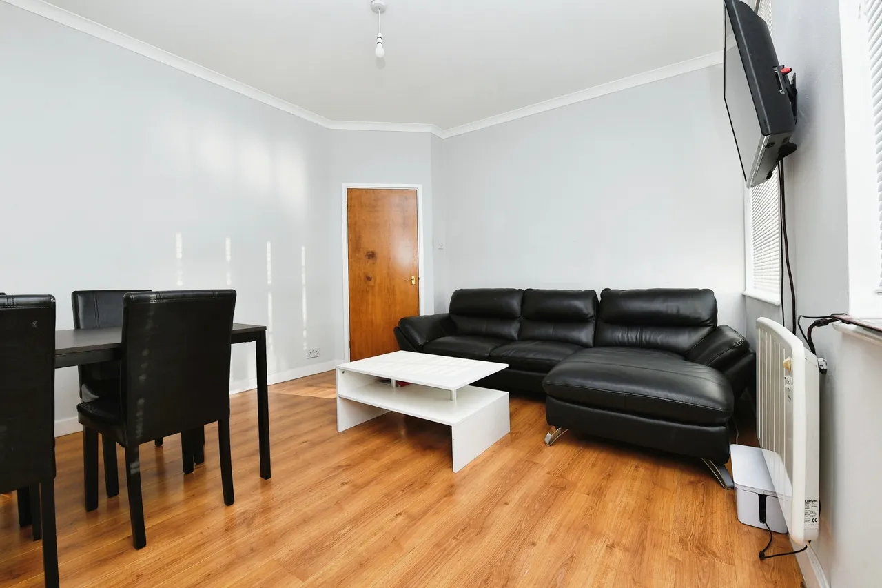Durrant Court, Brook Street, Chelmsford, Essex, CM1, photo 13
