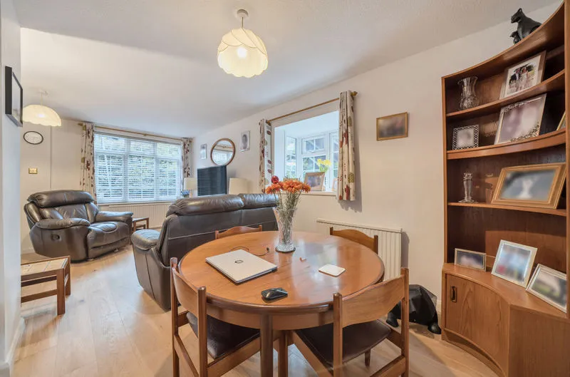 Hillview Close, Purley CR8 1AU, photo 3