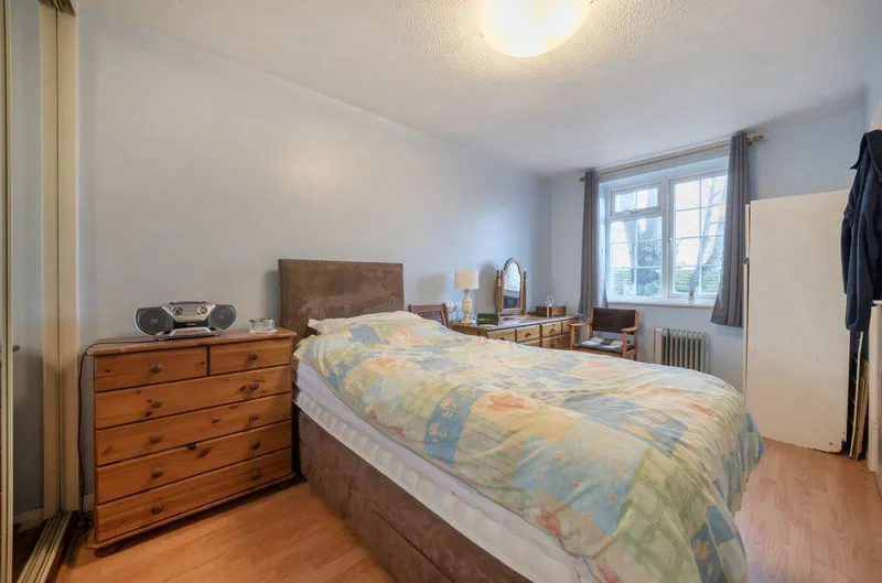Hillview Close, Purley CR8 1AU, photo 10