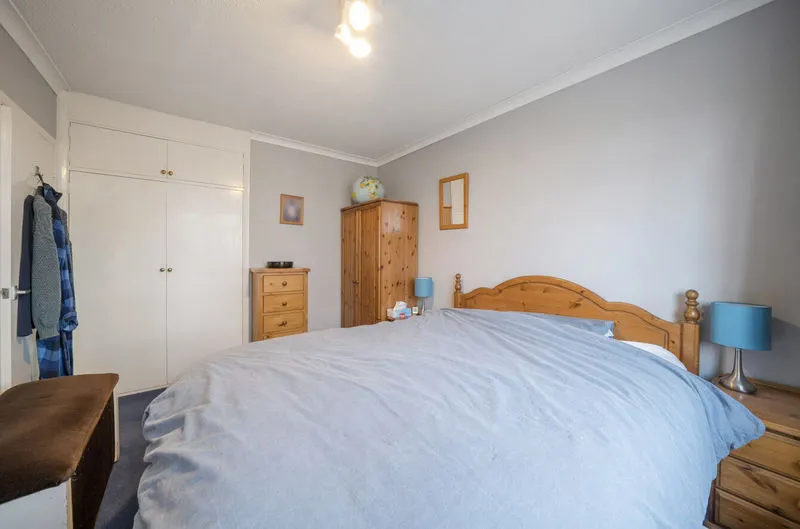 Hillview Close, Purley CR8 1AU, photo 13