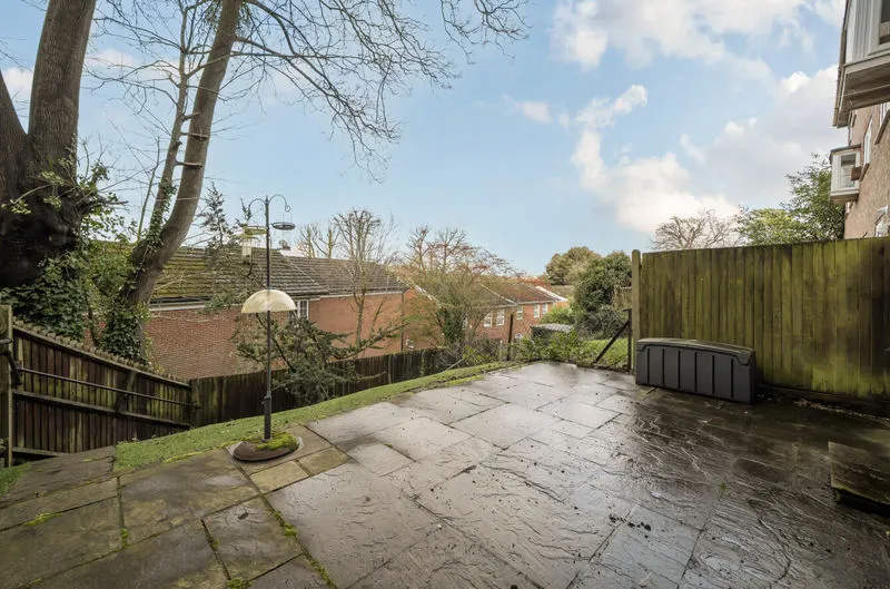 Hillview Close, Purley CR8 1AU, photo 17