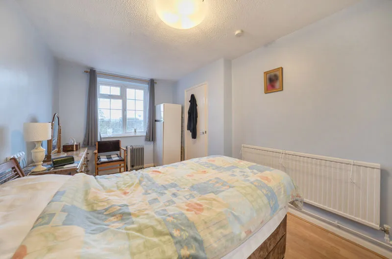 Hillview Close, Purley CR8 1AU, photo 8