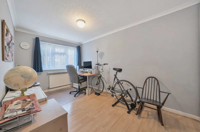 Hillview Close, Purley CR8 1AU, photo 12