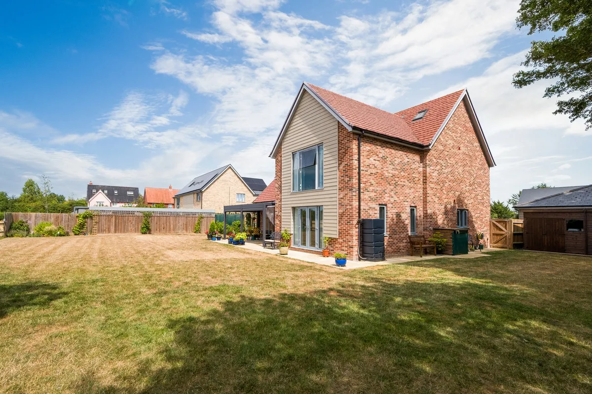 Cuckoo Close, Yaxley, IP23, photo 29