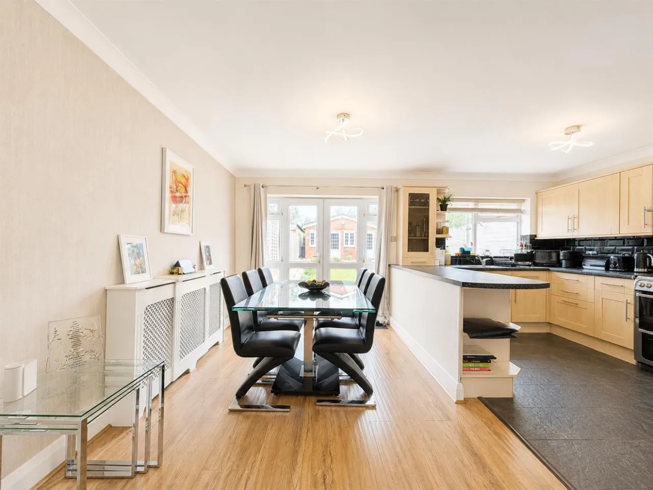 Semi-Detached For SaleWest Way, Heston, TW5, photo 8