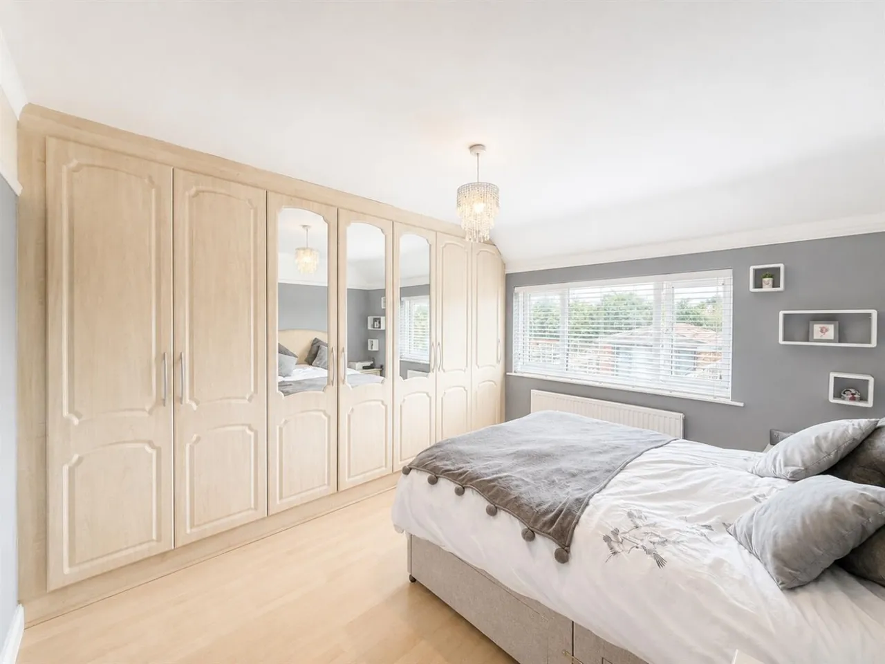 Semi-Detached For SaleWest Way, Heston, TW5, photo 9