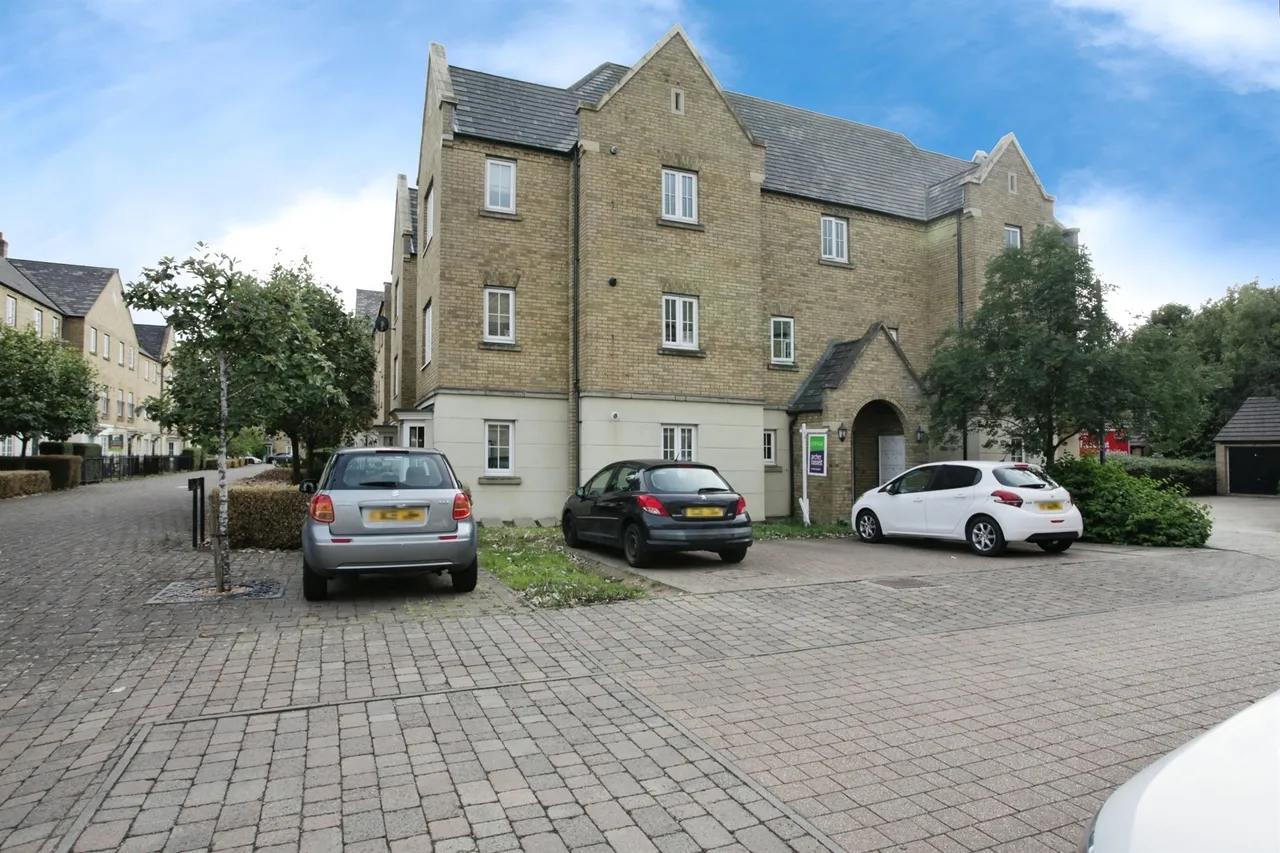 Avocet Close, Rugby, photo 4