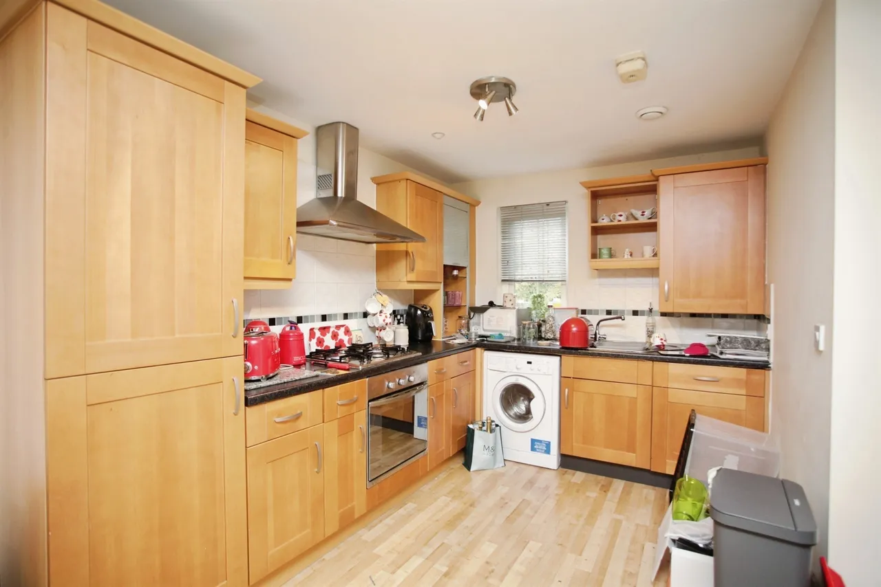Avocet Close, Rugby, photo 10
