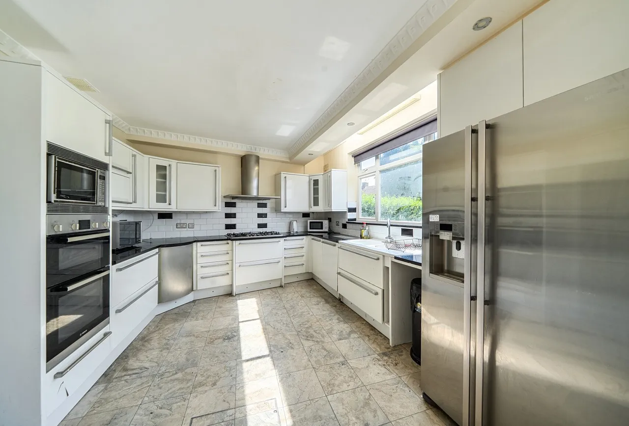 Sherborne Gardens, London, NW9 9TE, photo 5