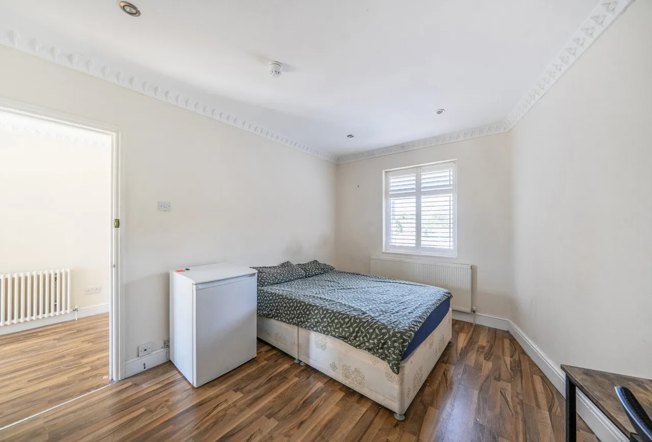 Sherborne Gardens, London, NW9 9TE, photo 14