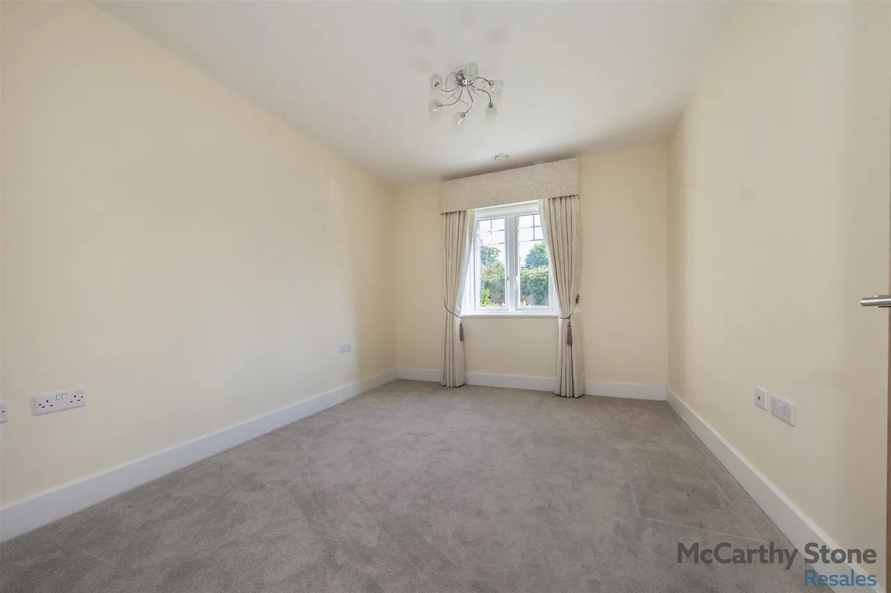 Raglan Road, Frinton-On-Sea, CO13, photo 8