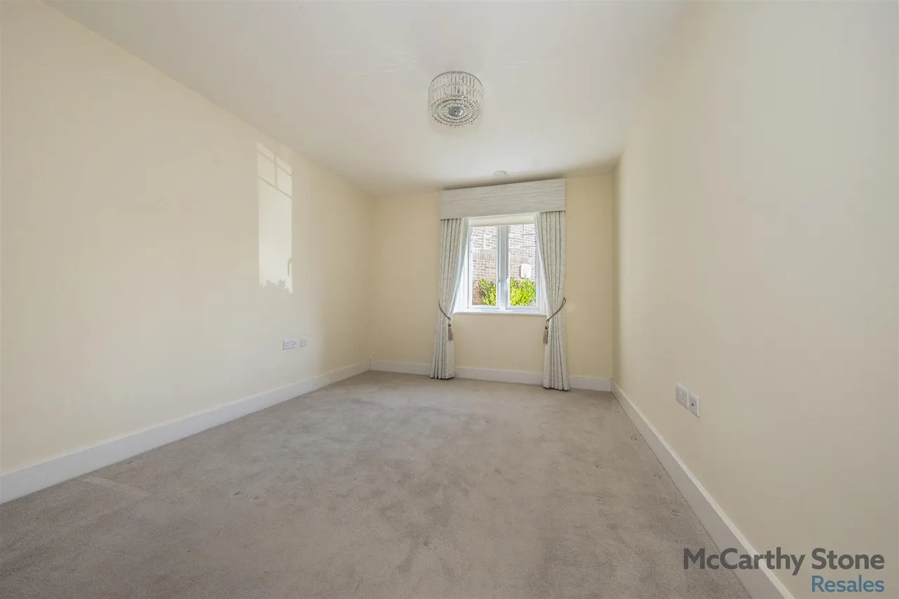 Raglan Road, Frinton-On-Sea, CO13, photo 5