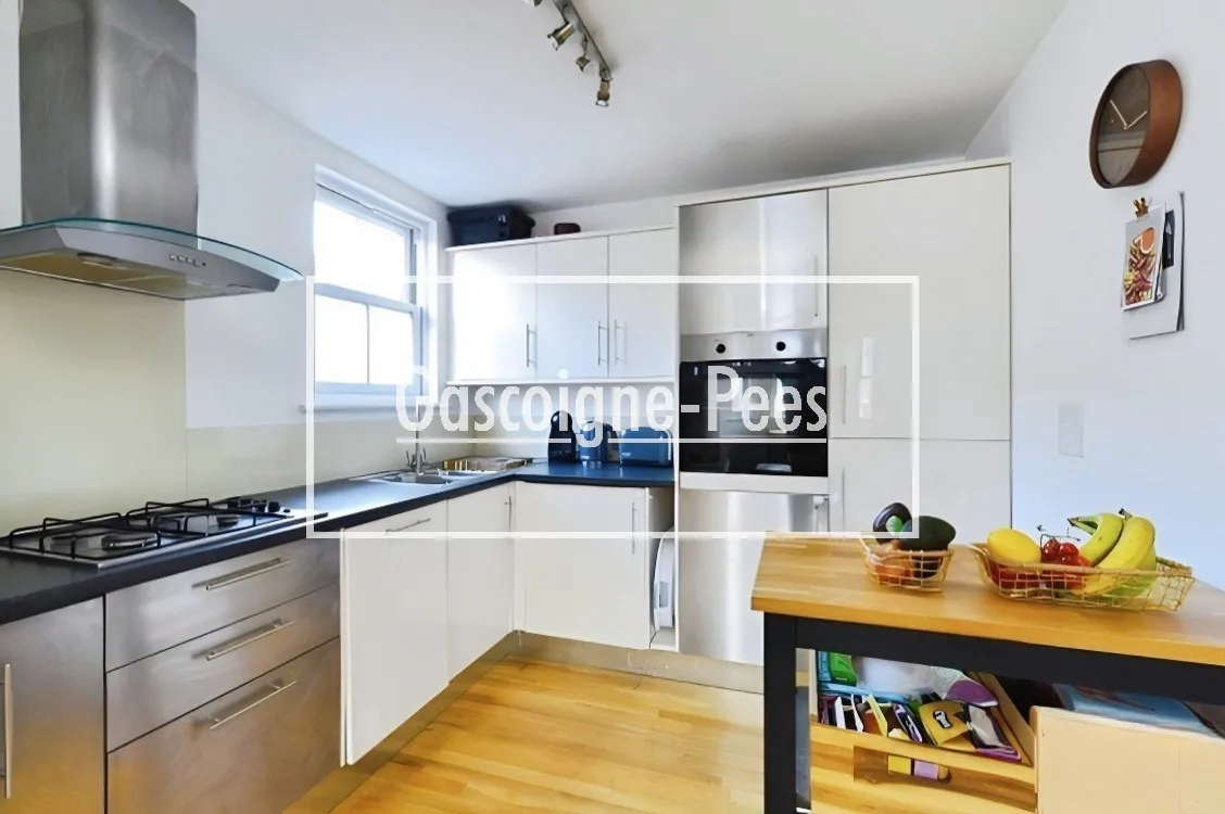 Upper Queen Street, Godalming, GU7, photo 2