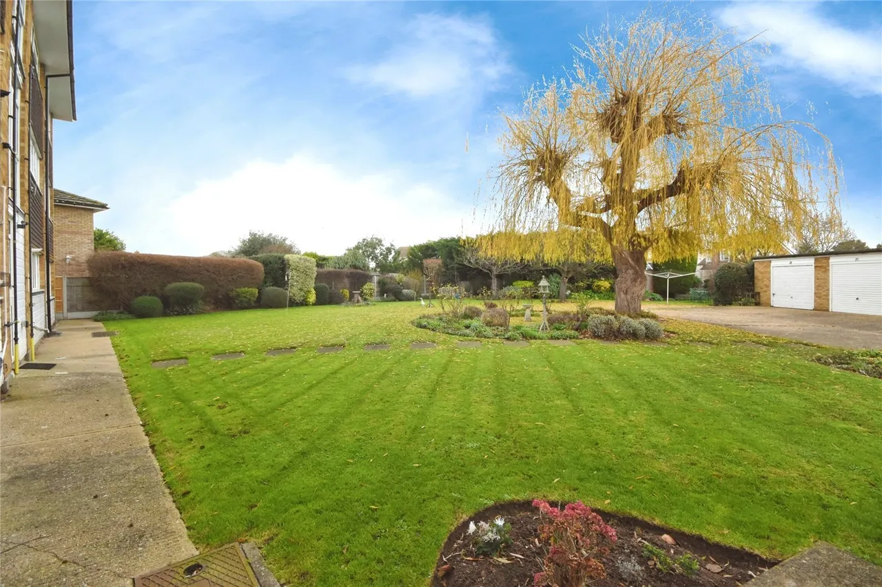 Dungannon Chase, Thorpe Bay, Essex, SS1, photo 19