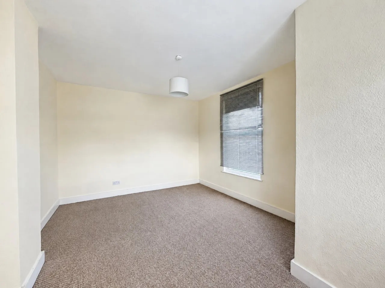 Cricketfield Grove, Leigh On Sea, photo 5