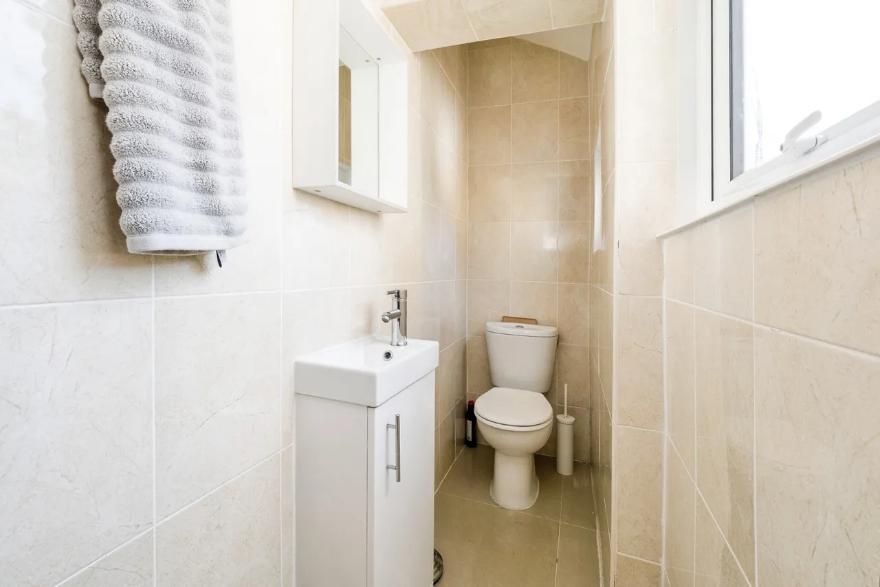 Caulfield Road, East Ham, London, E6, photo 12