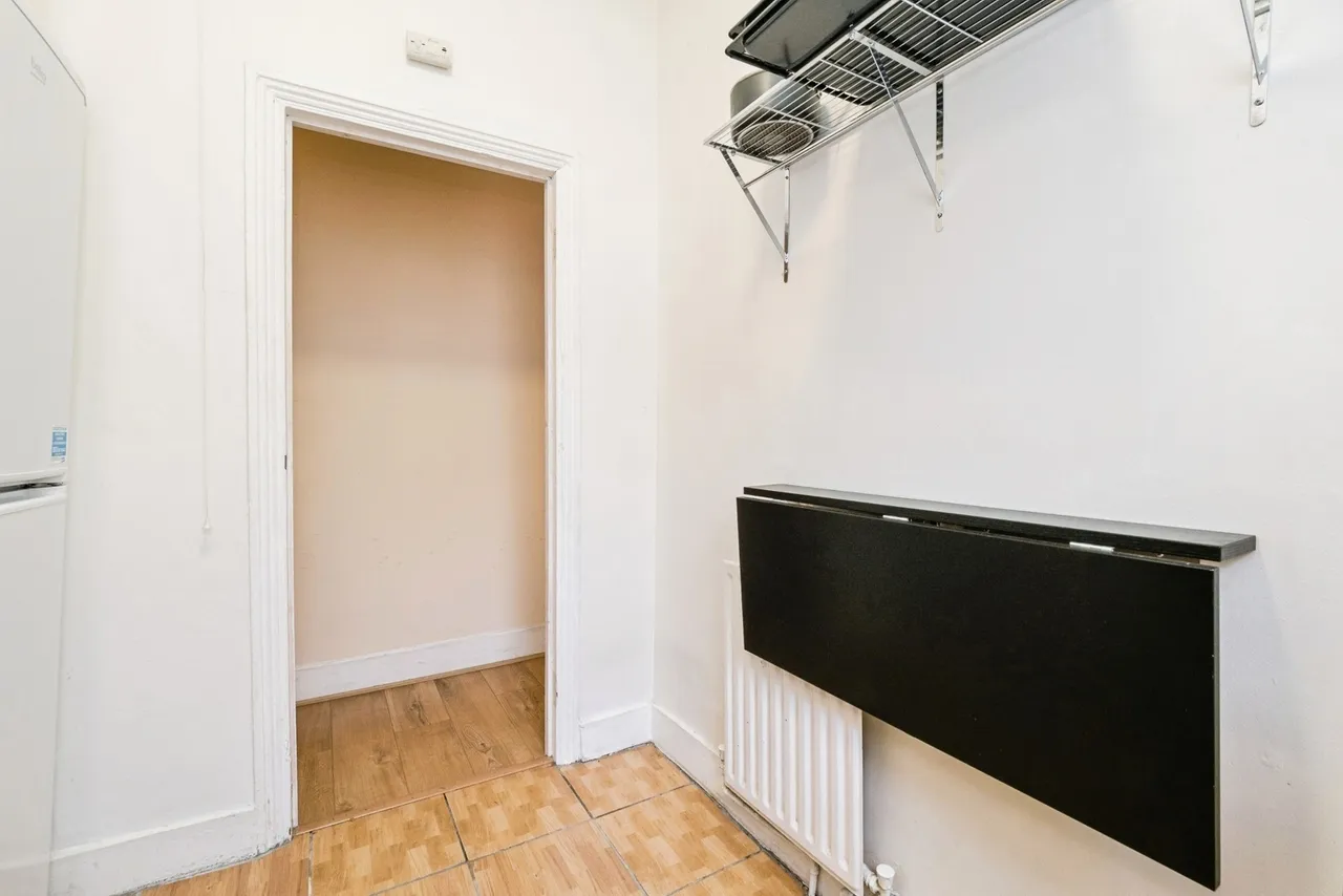 Caulfield Road, East Ham, London, E6, photo 10