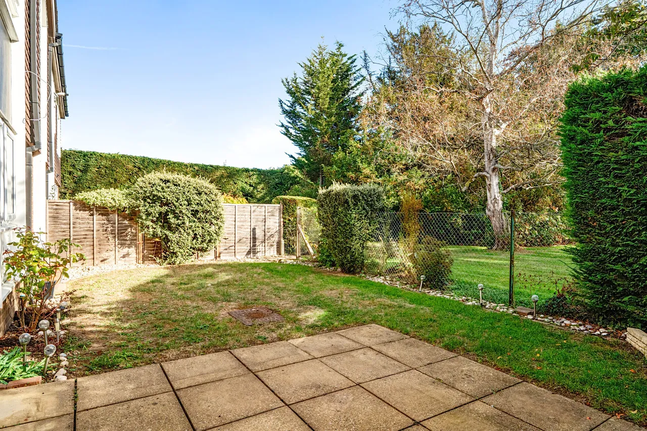 Gerrards Cross Road, SL2, photo 4