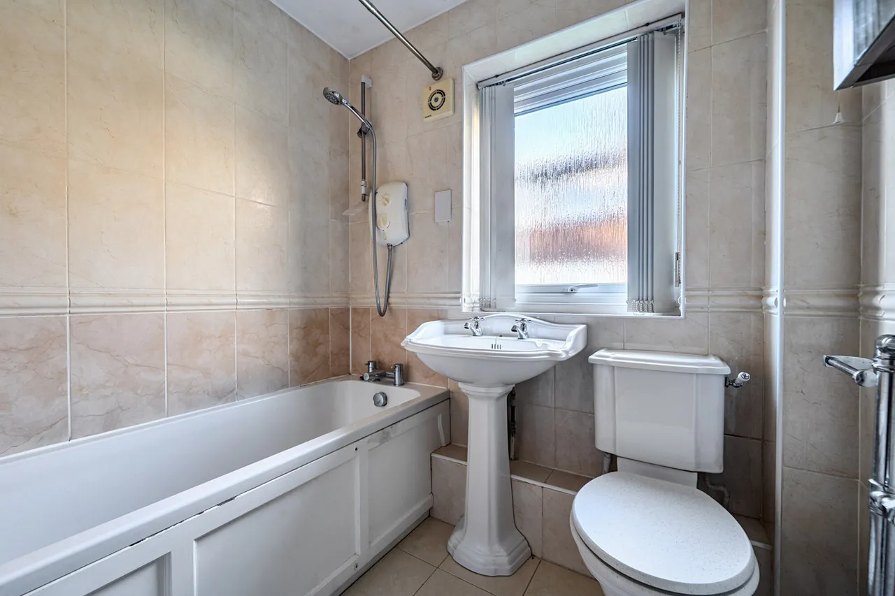 Gerrards Cross Road, SL2, photo 9
