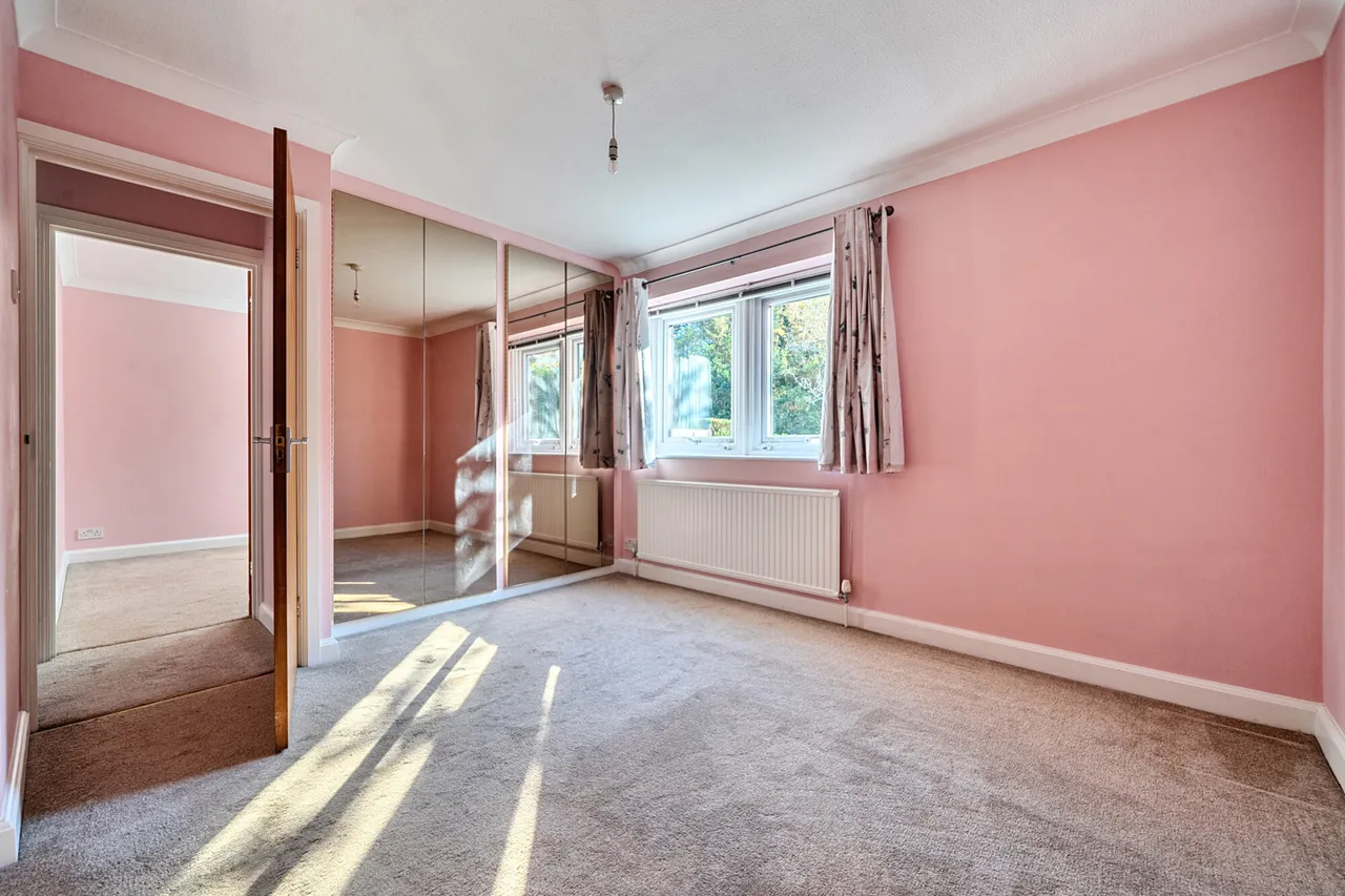 Gerrards Cross Road, SL2, photo 12