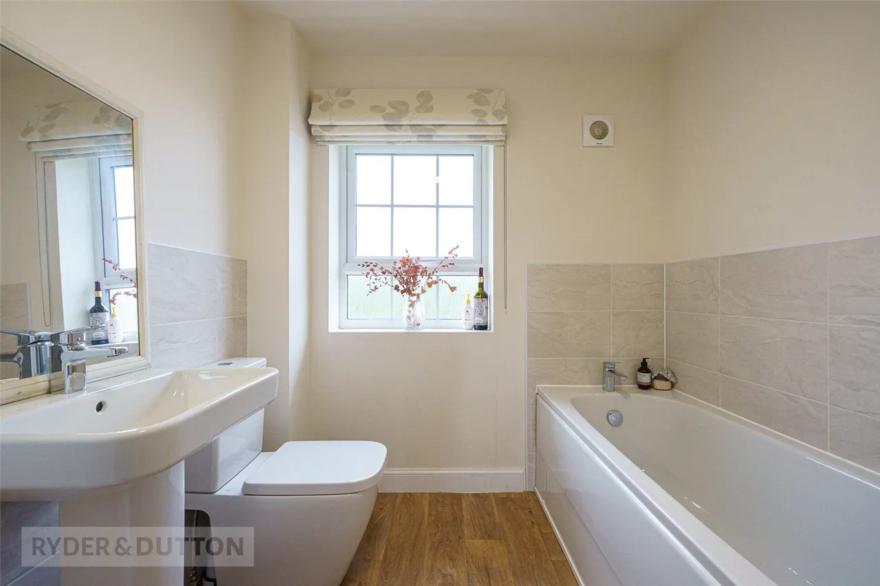 Bowland Close, Honley, HD9, photo 17