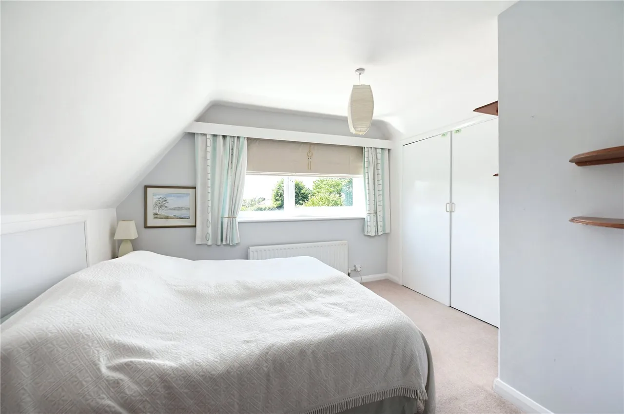 Fox Hills Lane, Ash, Guildford, Surrey, GU12 6AF, photo 12
