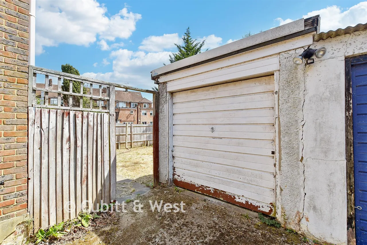 Prices Lane, Reigate, RH2, photo 19