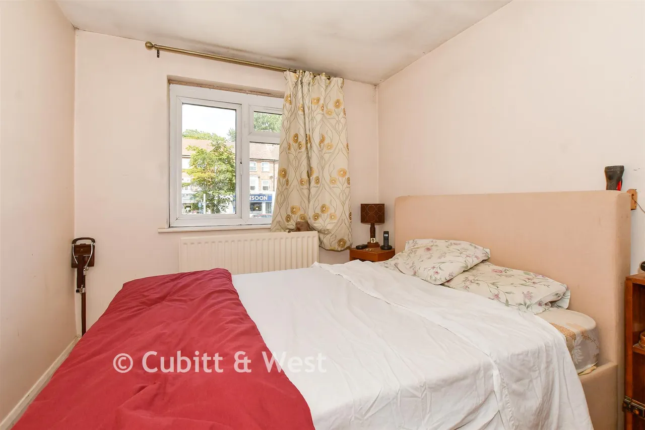 Prices Lane, Reigate, RH2, photo 15