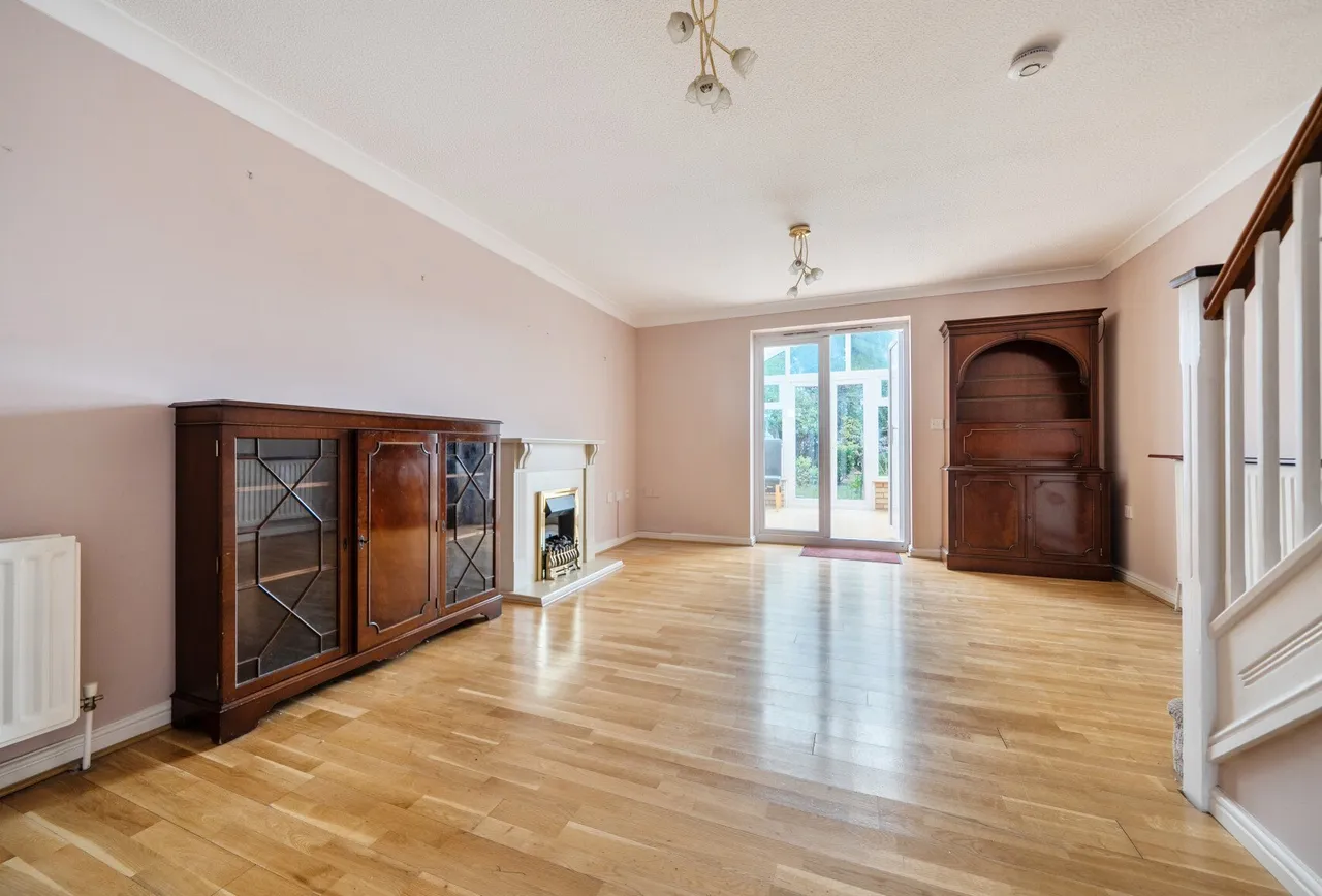 Bancroft Chase, Hornchurch, RM12 4DP, photo 14