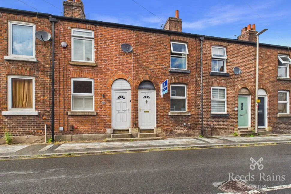 2 bed house for sale — Coare Street, Cheshire, SK10