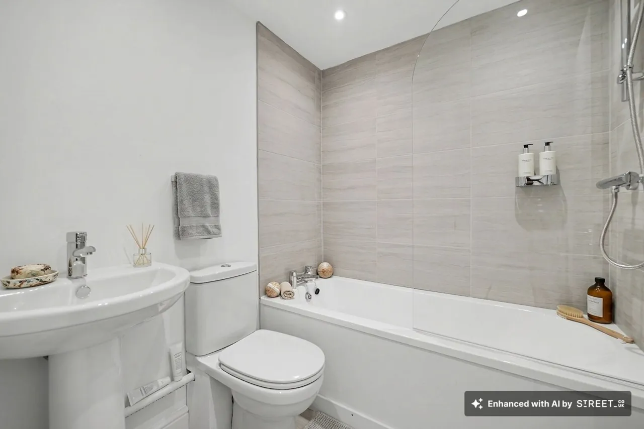 Macdonald Road, Wyken, CV2, photo 10