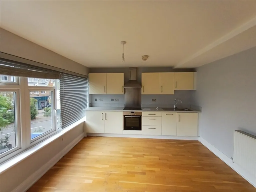 Anyards Road, COBHAM, photo 5