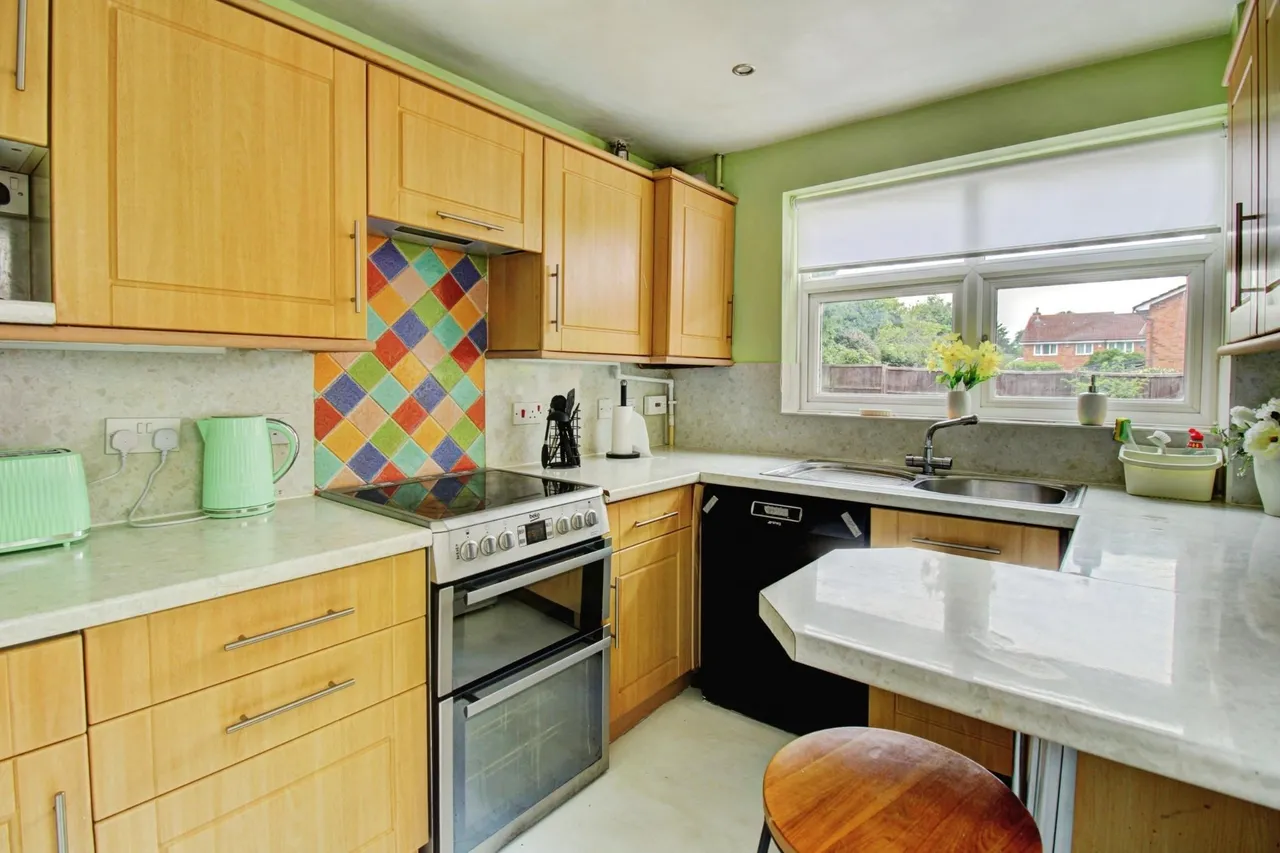 Sunbury Avenue, Lichfield, WS14, photo 7