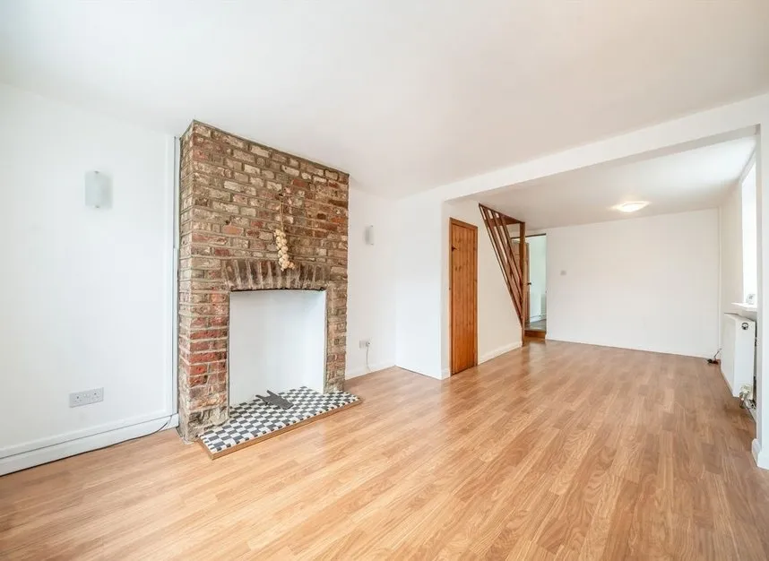Station Road, Hounslow, TW3, photo 3