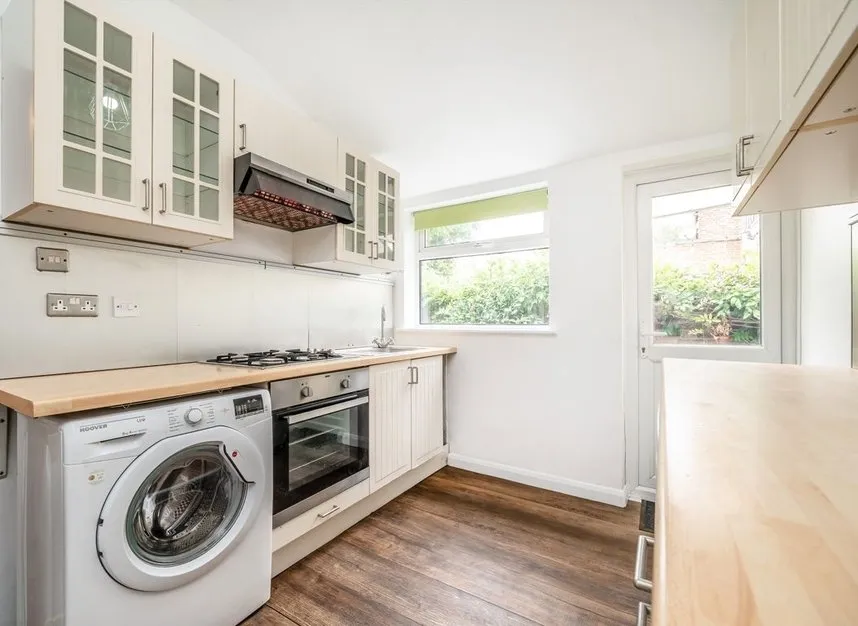 Station Road, Hounslow, TW3, photo 2
