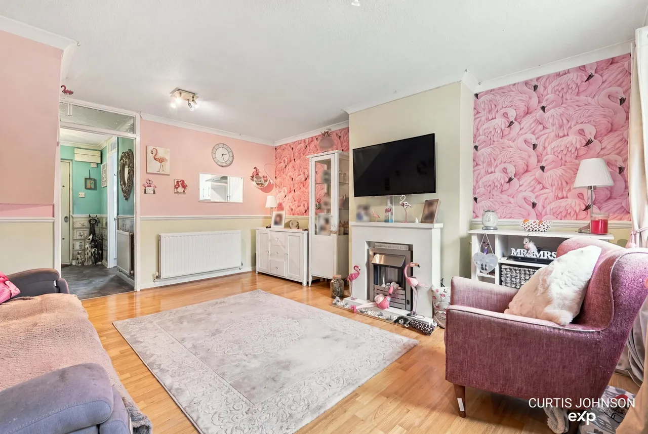 Chalvedon Avenue, Pitsea, SS13, photo 11