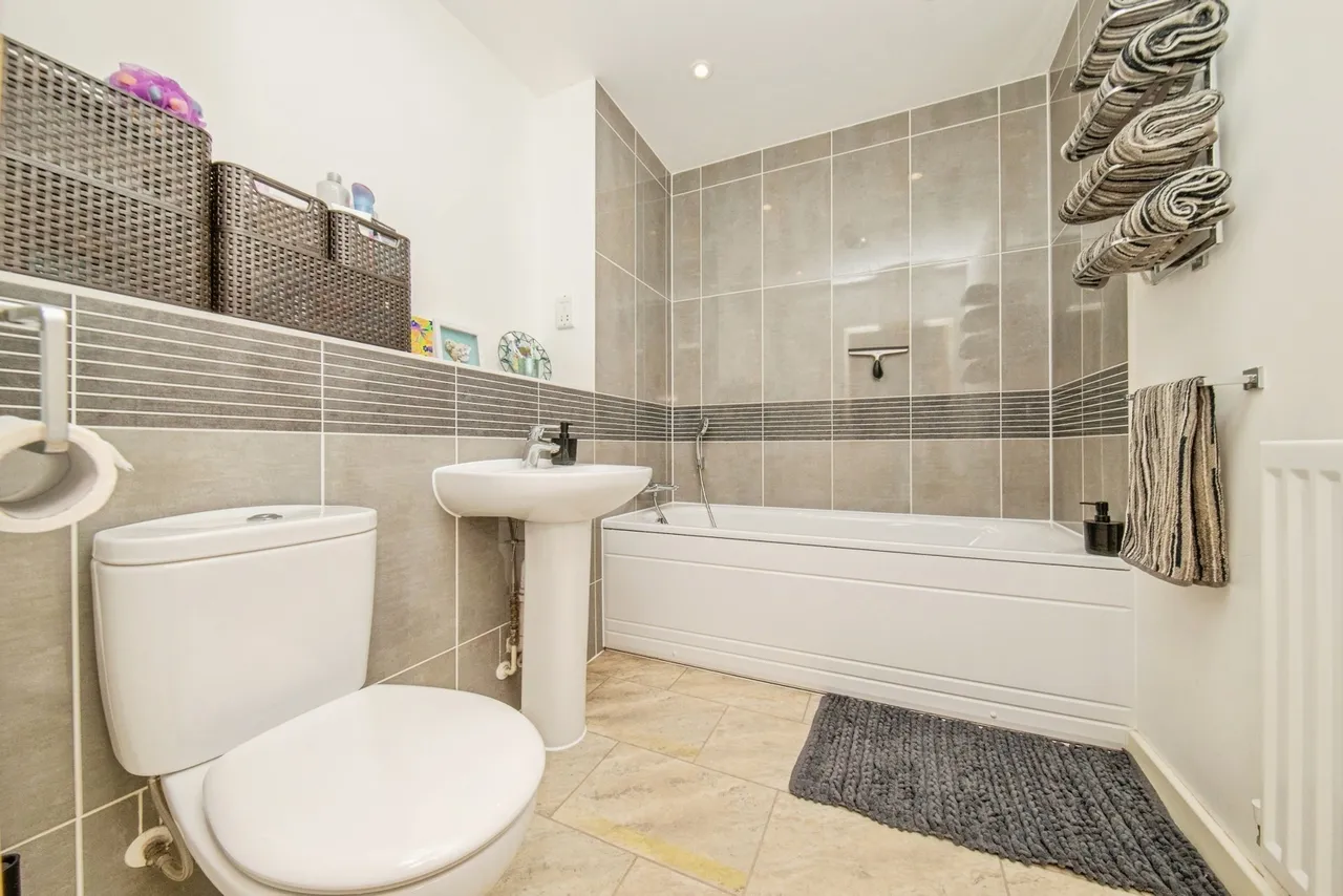 Meridian Rise, Ipswich, IP4, photo 13