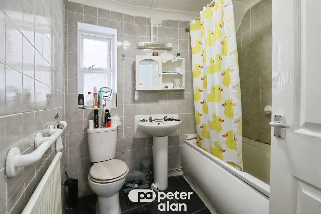 Railway Street, Cardiff, CF24, photo 9