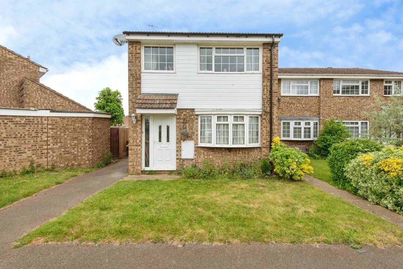 Saxon Avenue, Stotfold, Hitchin, Bedfordshire, SG5, photo 13