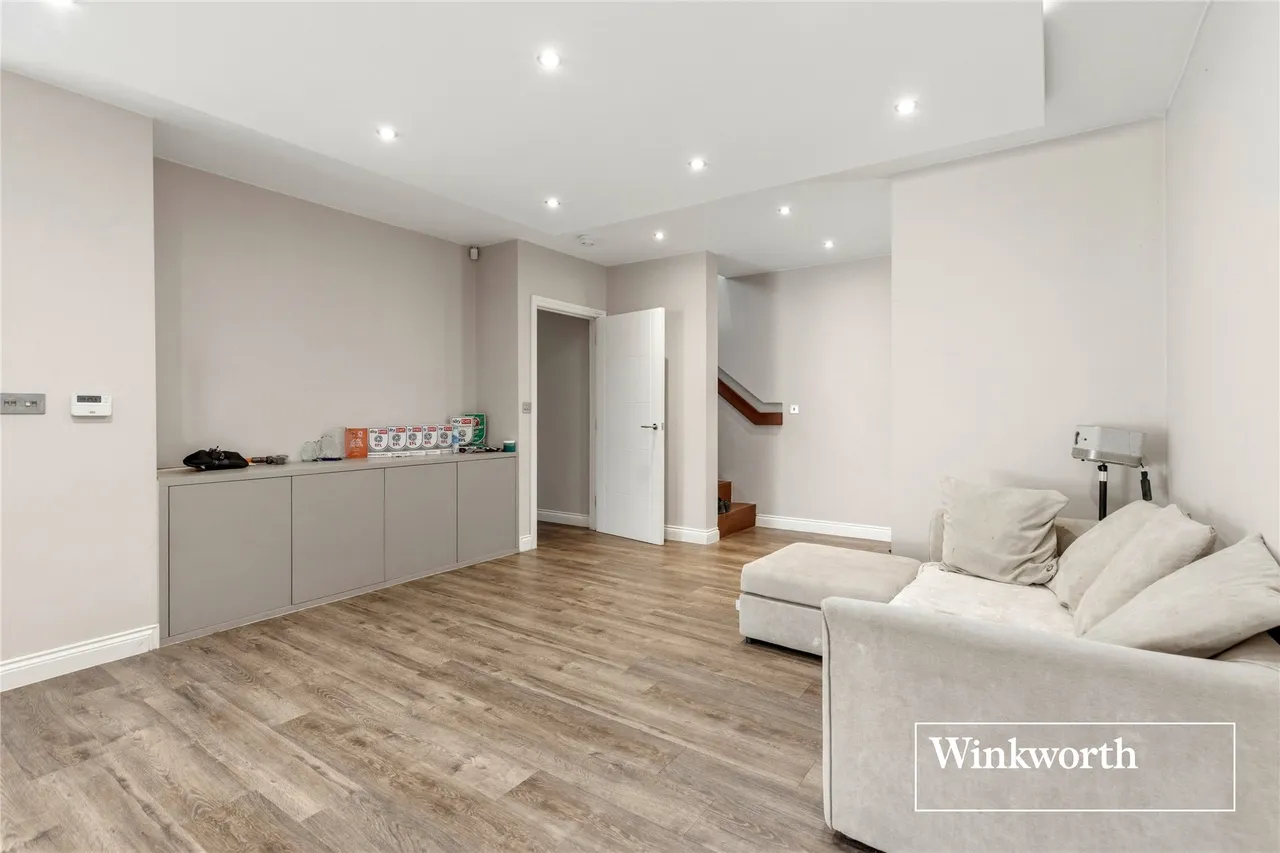 Barnet Road, Arkley, EN5, photo 2