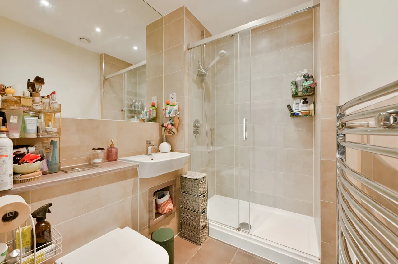 25 Alacia Court, Palmerston Road, London, photo 9