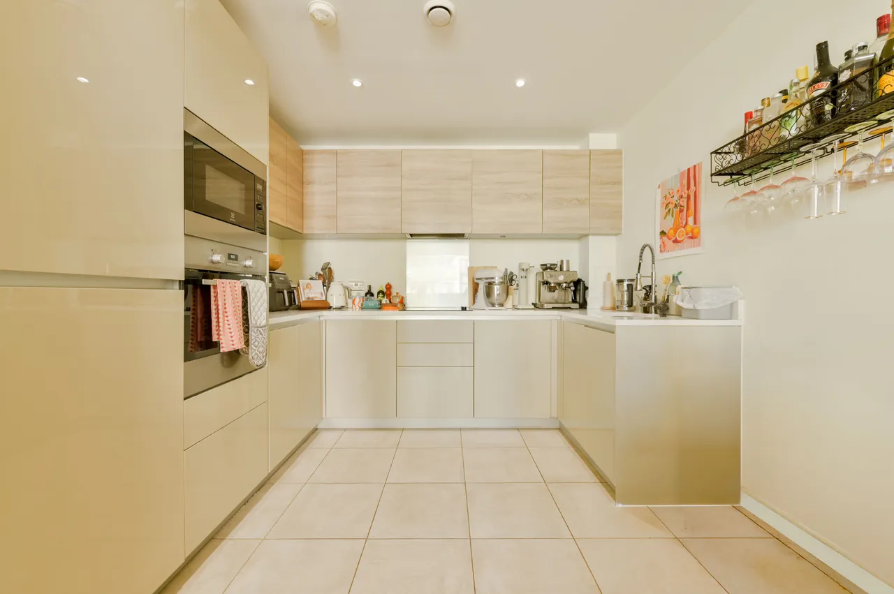 25 Alacia Court, Palmerston Road, London, photo 4