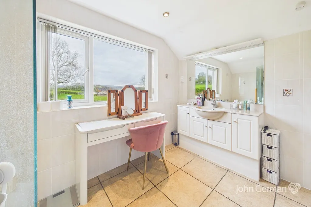 Taylors Lane, Denstone, photo 16