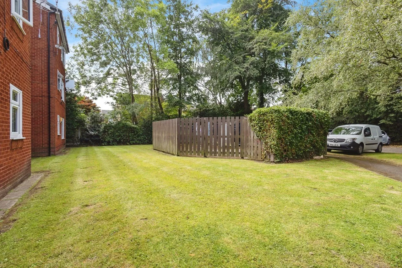 Wellington Road North, Stockport, Greater Manchester, SK4, photo 17
