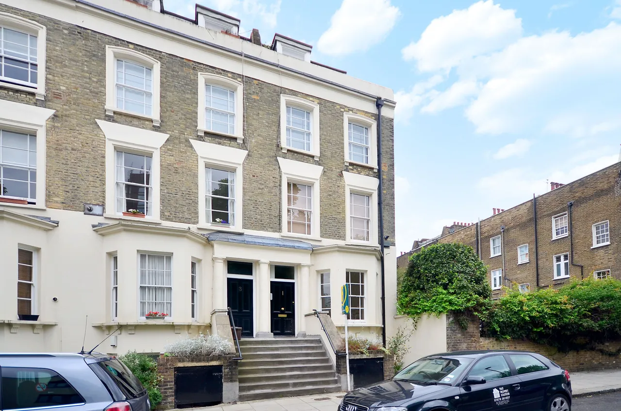 2 bed flat to rent — Flat G, 1 Crogsland Road, London