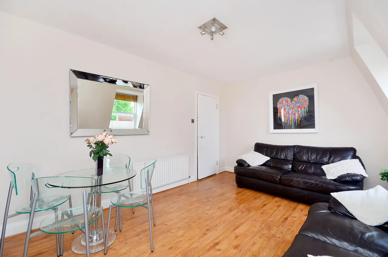 Flat G, 1 Crogsland Road, London, photo 3