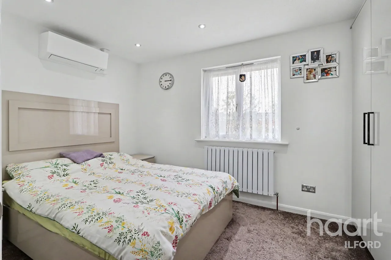 Fenman Gardens, Ilford, IG3, photo 18