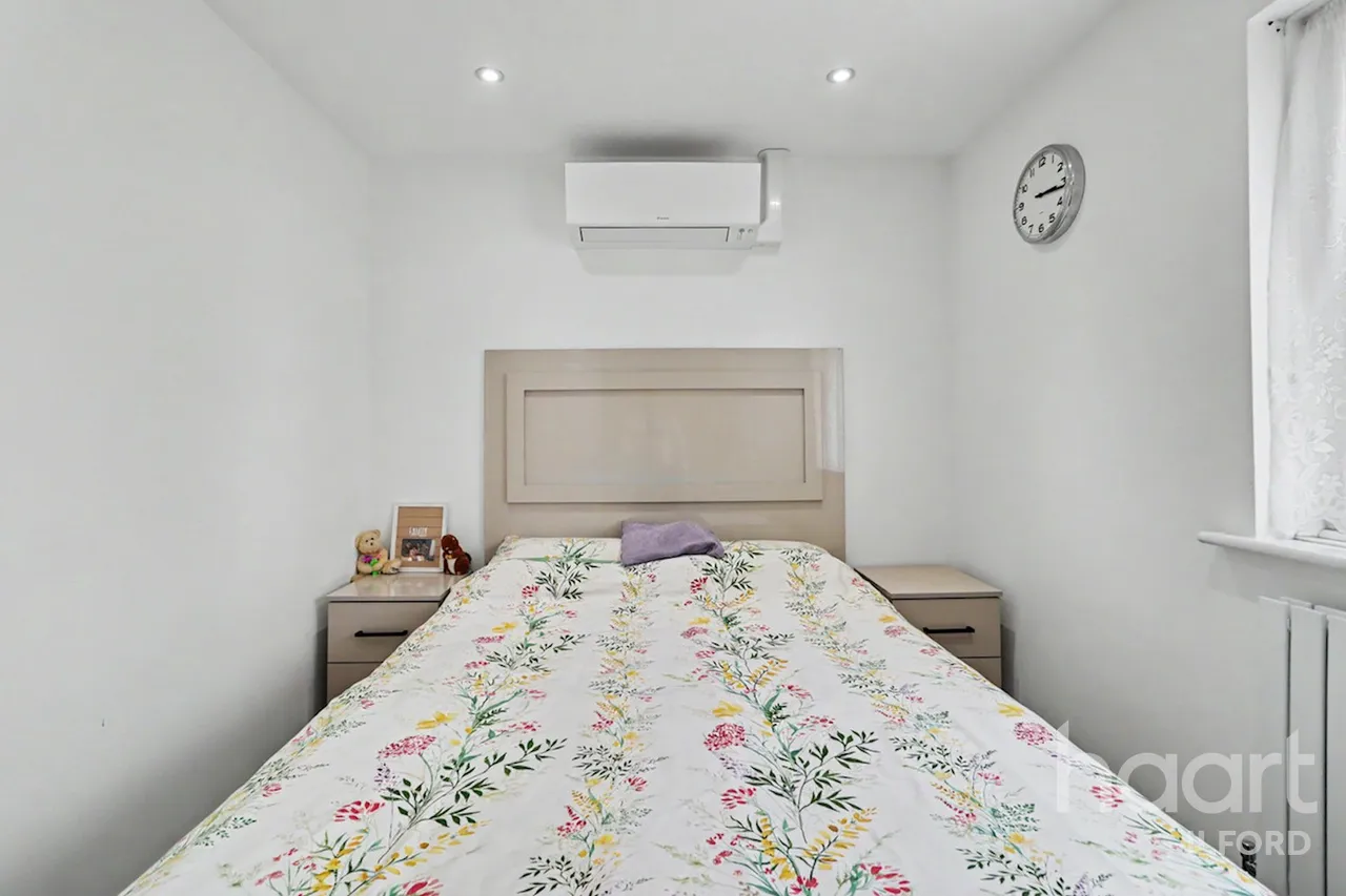 Fenman Gardens, Ilford, IG3, photo 20