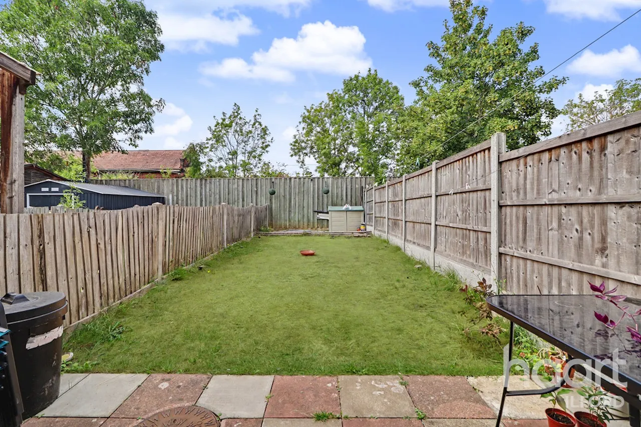 Fenman Gardens, Ilford, IG3, photo 23