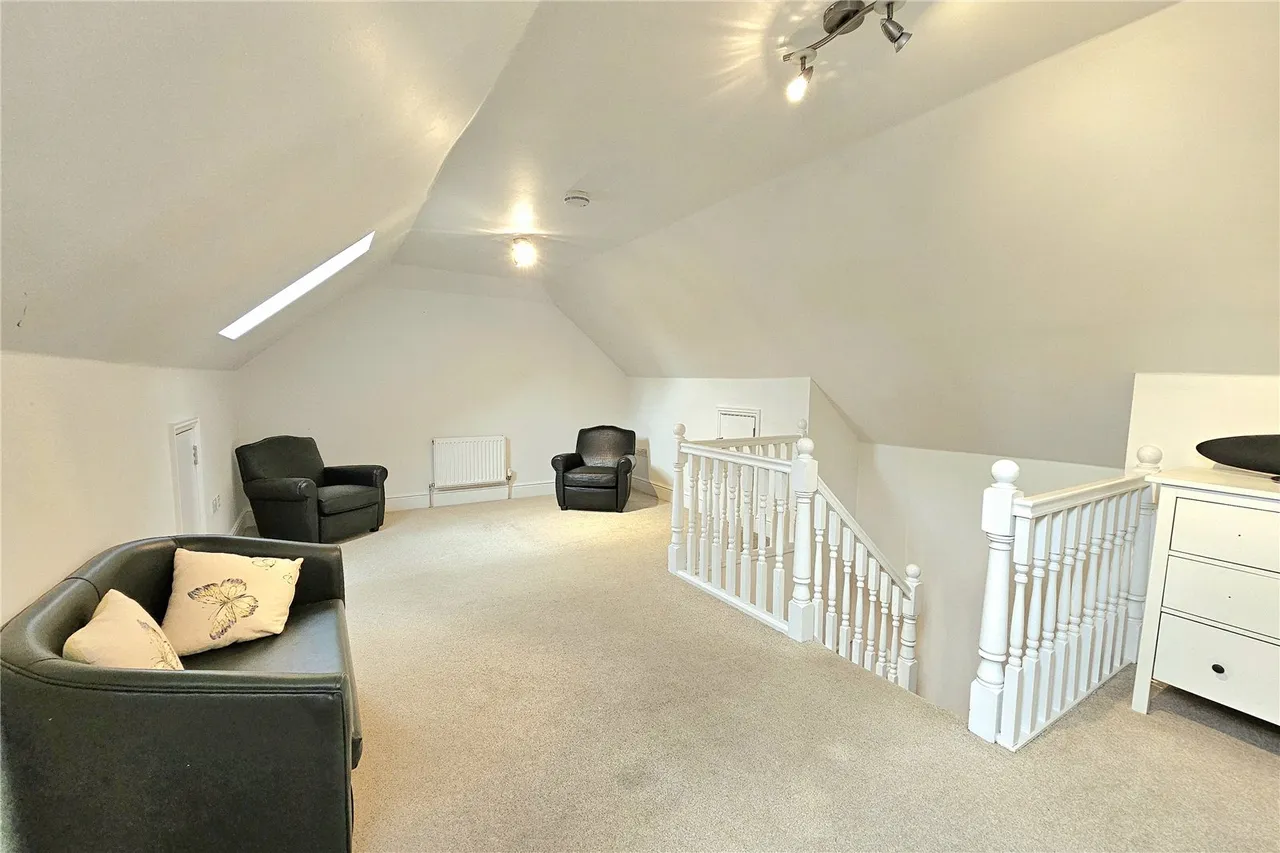 Southcote Park, Camberley, Surrey, GU15 1JP, photo 11